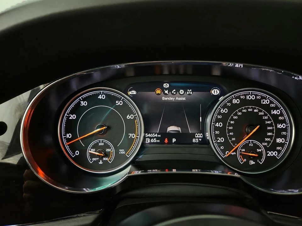 2018 Bentley Bentayga - Image 17 of 31