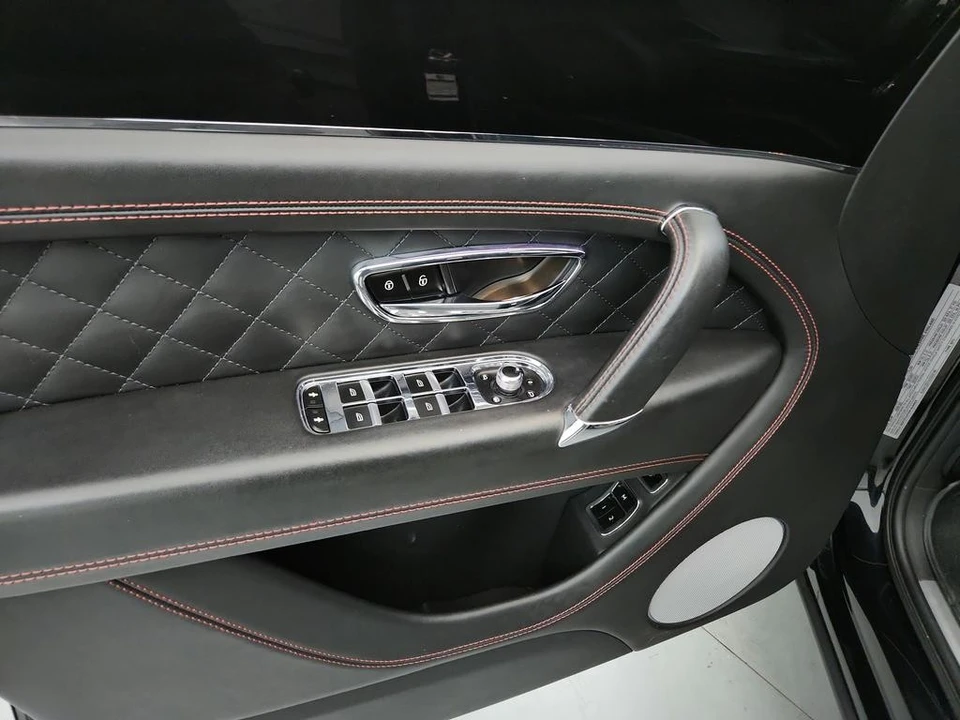 2018 Bentley Bentayga - Image 23 of 31