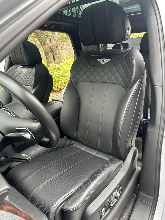 2018 Bentley Bentayga - Image 24 of 31