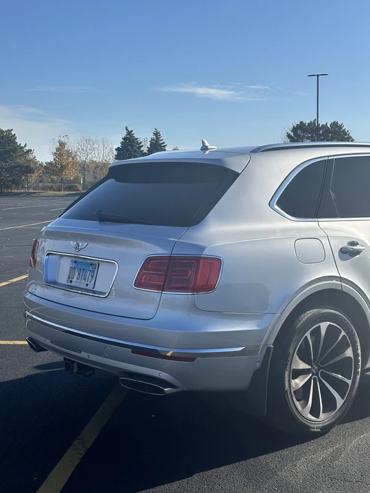 2018 Bentley Bentayga - Image 15 of 31