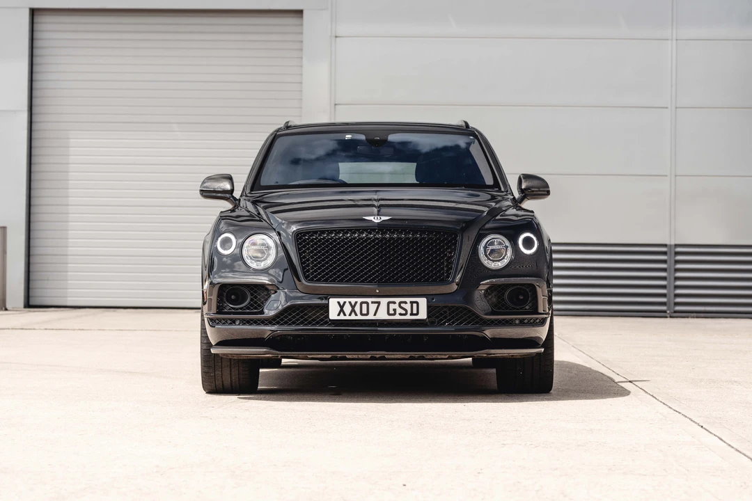 2018 Bentley Bentayga - Image 2 of 31