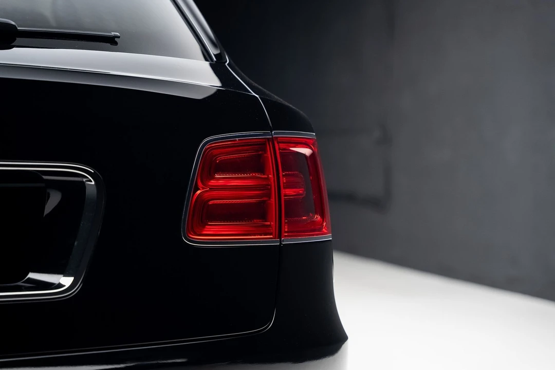 2018 Bentley Bentayga - Image 29 of 31