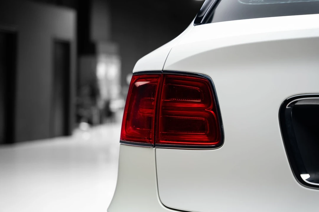 2018 Bentley Bentayga - Image 27 of 31