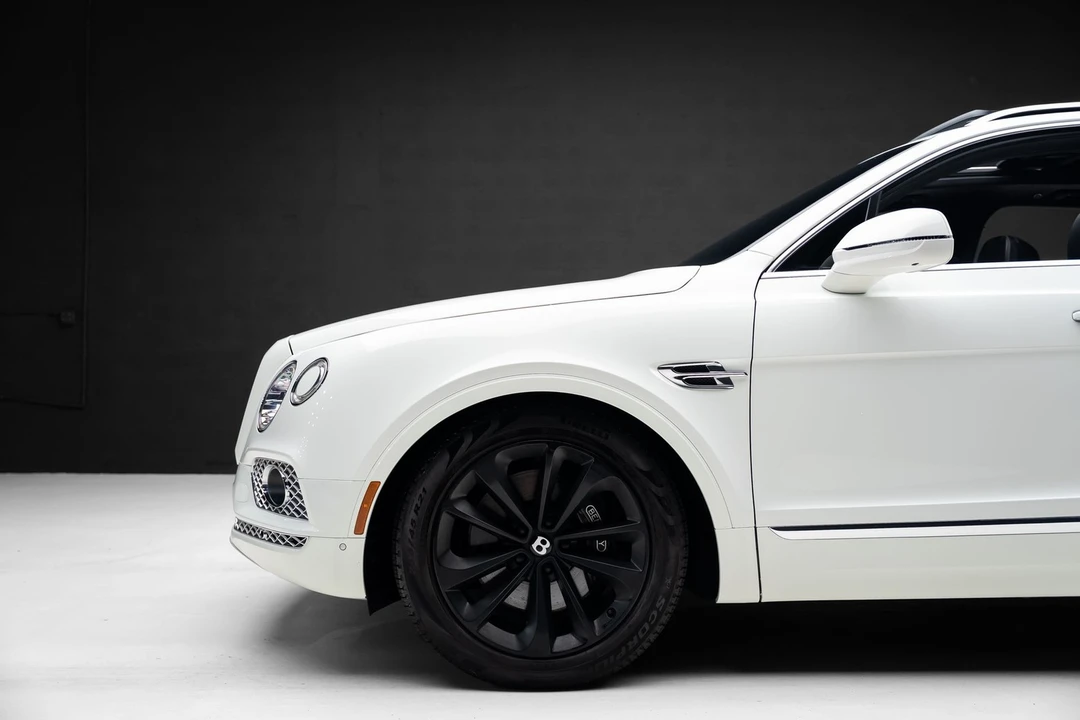 2018 Bentley Bentayga - Image 18 of 31