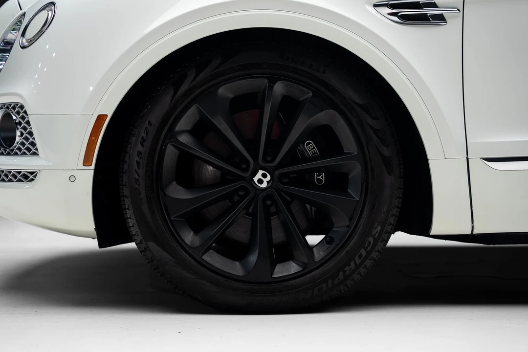 2018 Bentley Bentayga - Image 19 of 31