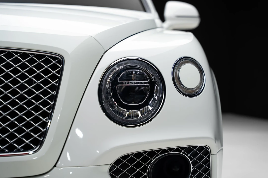 2018 Bentley Bentayga - Image 10 of 31