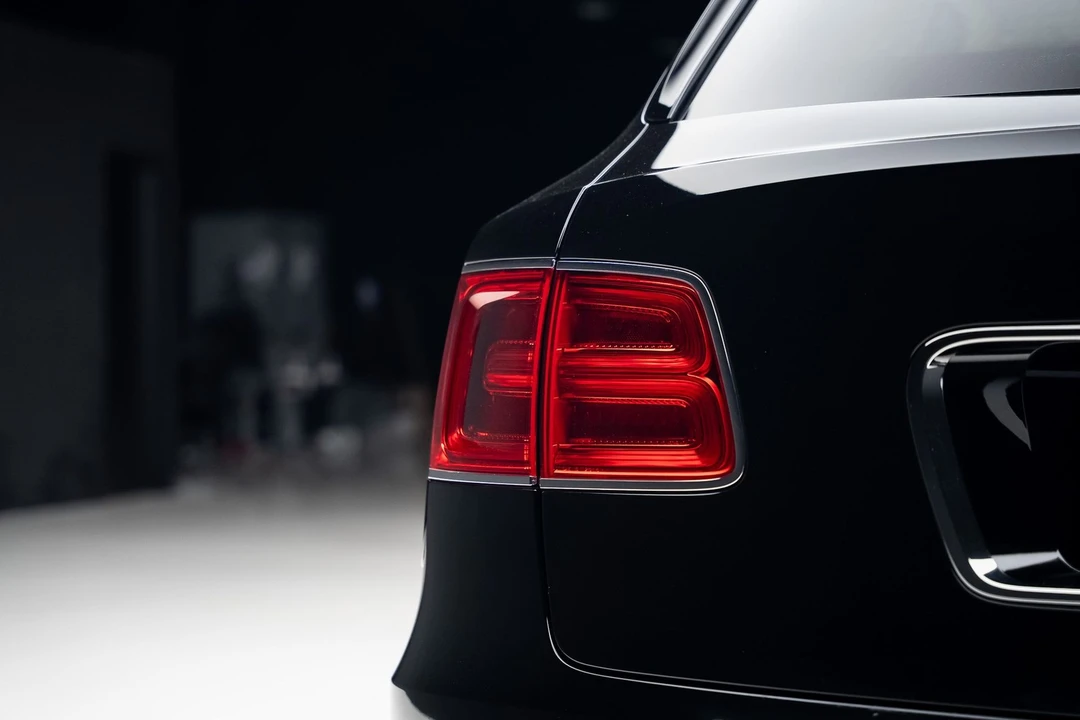 2018 Bentley Bentayga - Image 28 of 31