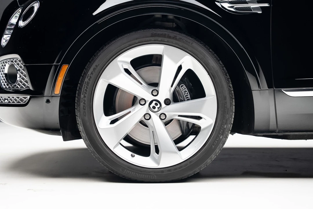 2018 Bentley Bentayga - Image 19 of 31