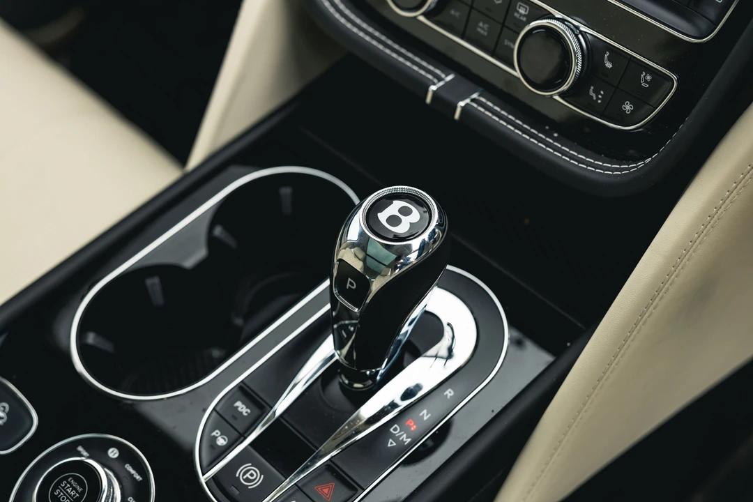 2018 Bentley Bentayga - Image 20 of 31