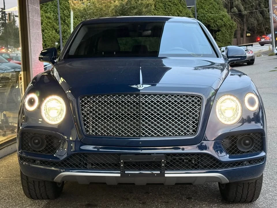 2018 Bentley Bentayga - Image 2 of 15