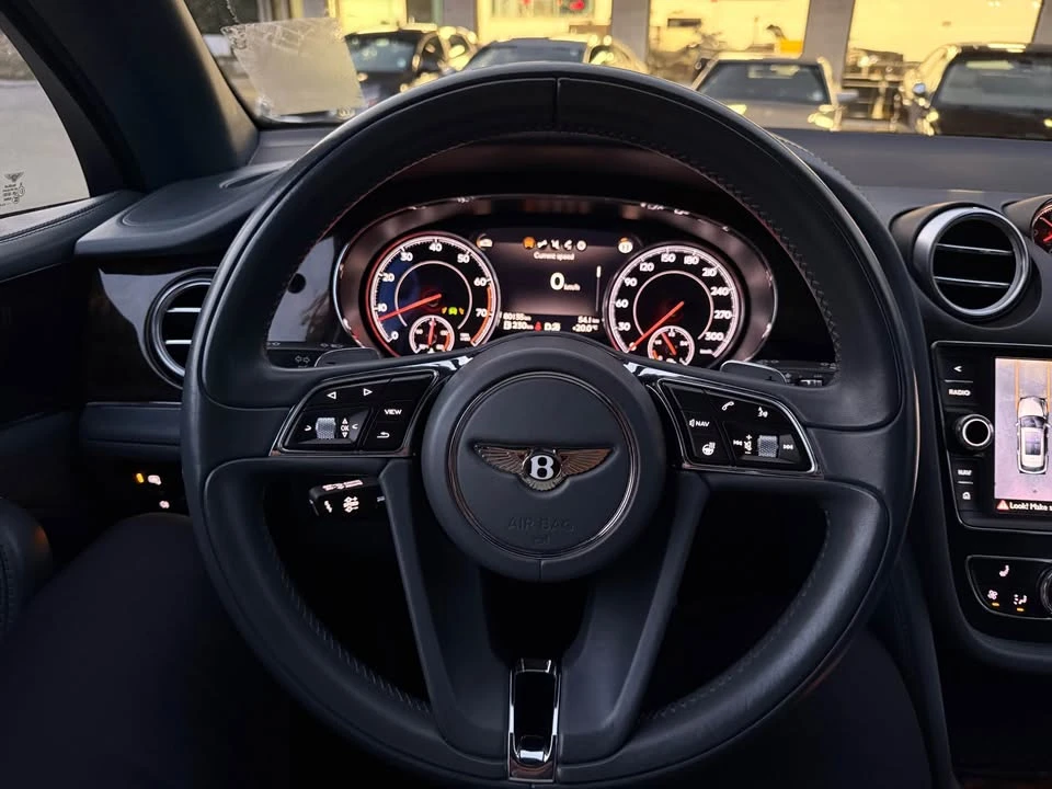 2018 Bentley Bentayga - Image 7 of 15