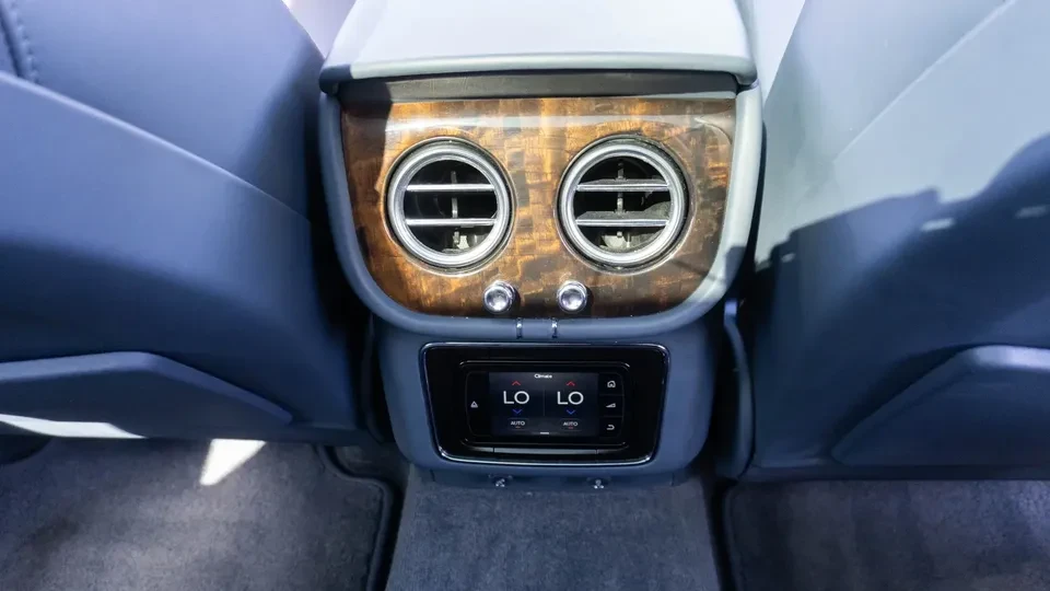 2018 Bentley Bentayga - Image 13 of 20