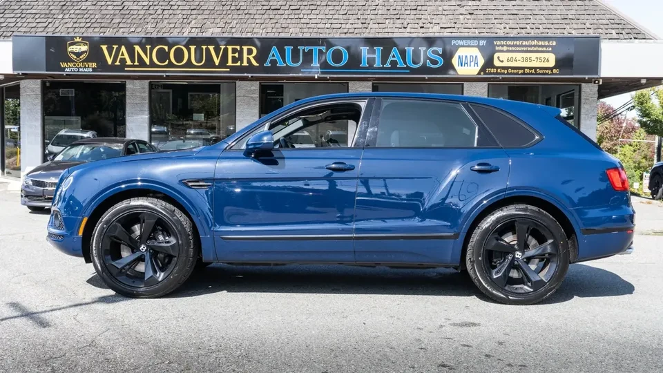 2018 Bentley Bentayga - Image 2 of 20
