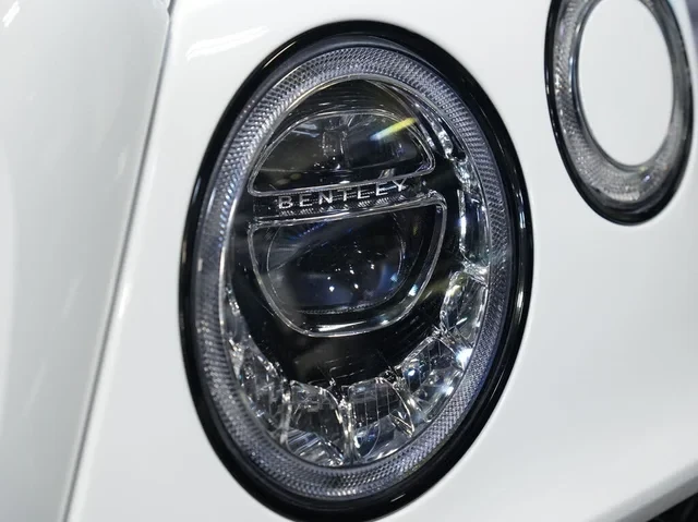 2018 Bentley Bentayga - Image 11 of 20