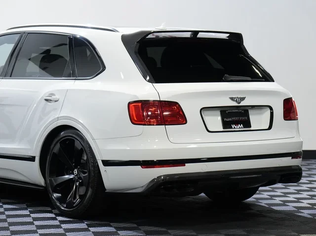 2018 Bentley Bentayga - Image 17 of 20