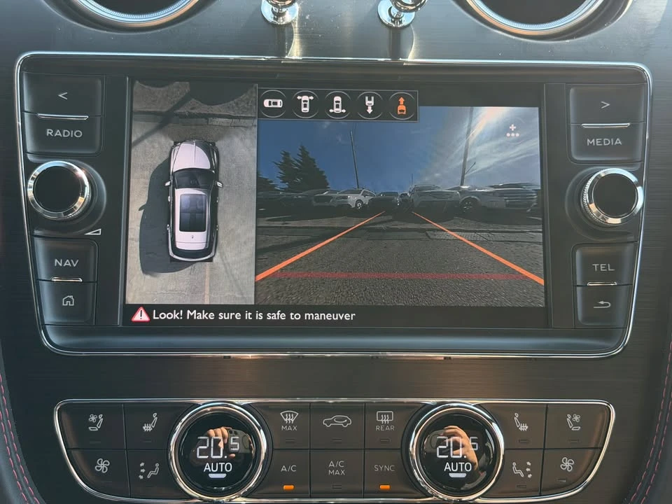 2018 Bentley Bentayga - Image 18 of 20