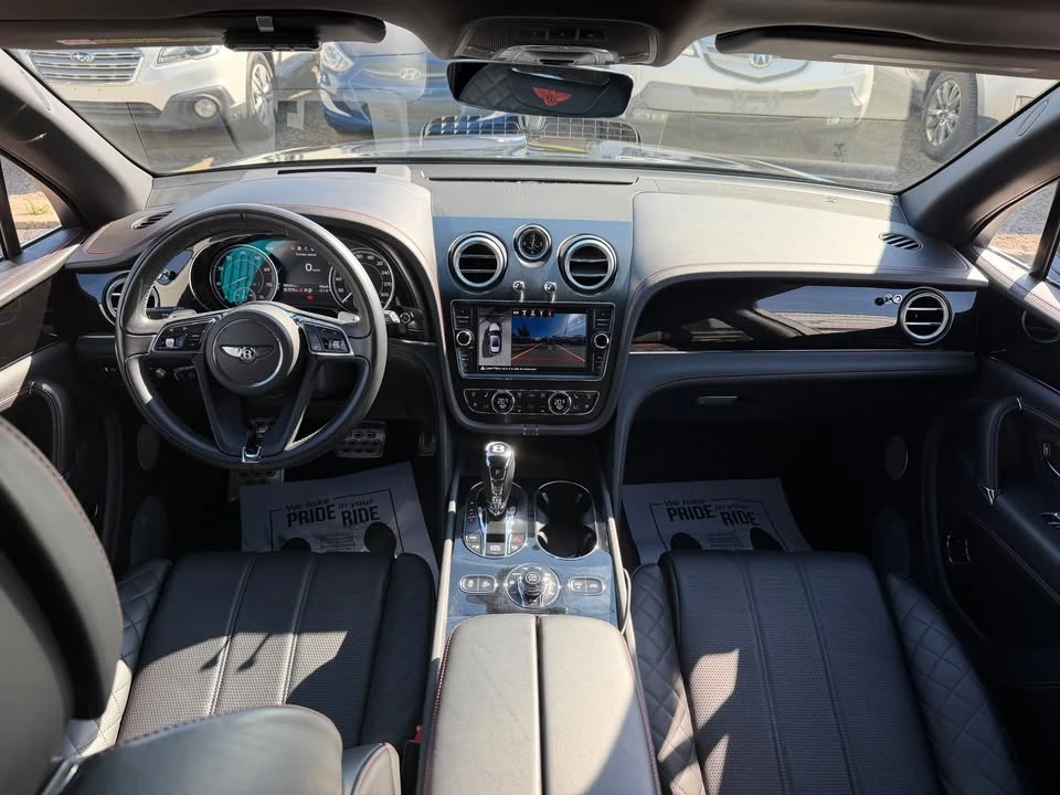 2018 Bentley Bentayga - Image 17 of 20