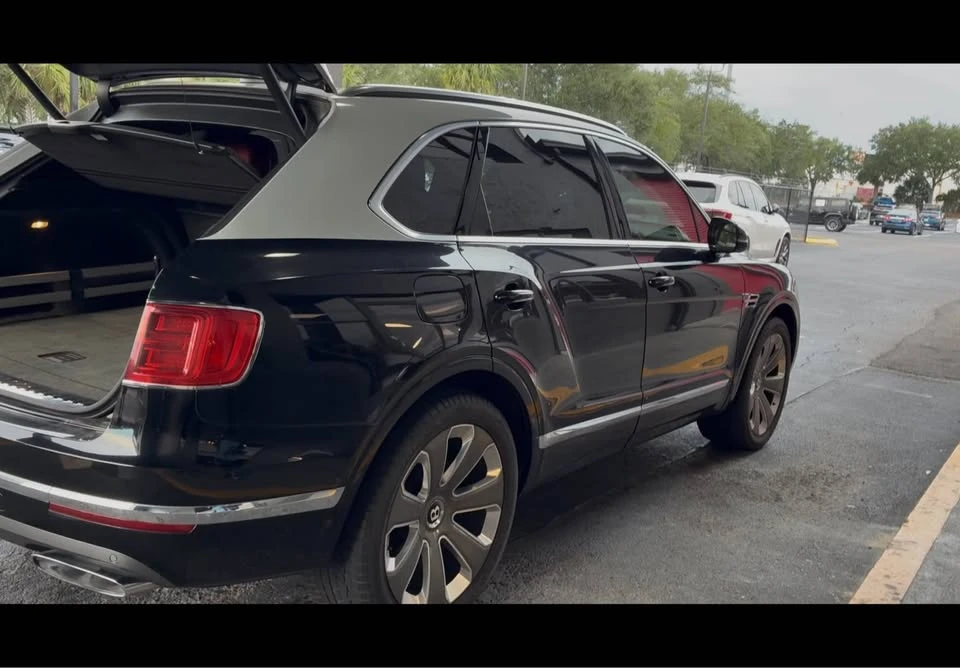 2018 Bentley Bentayga - Image 6 of 6