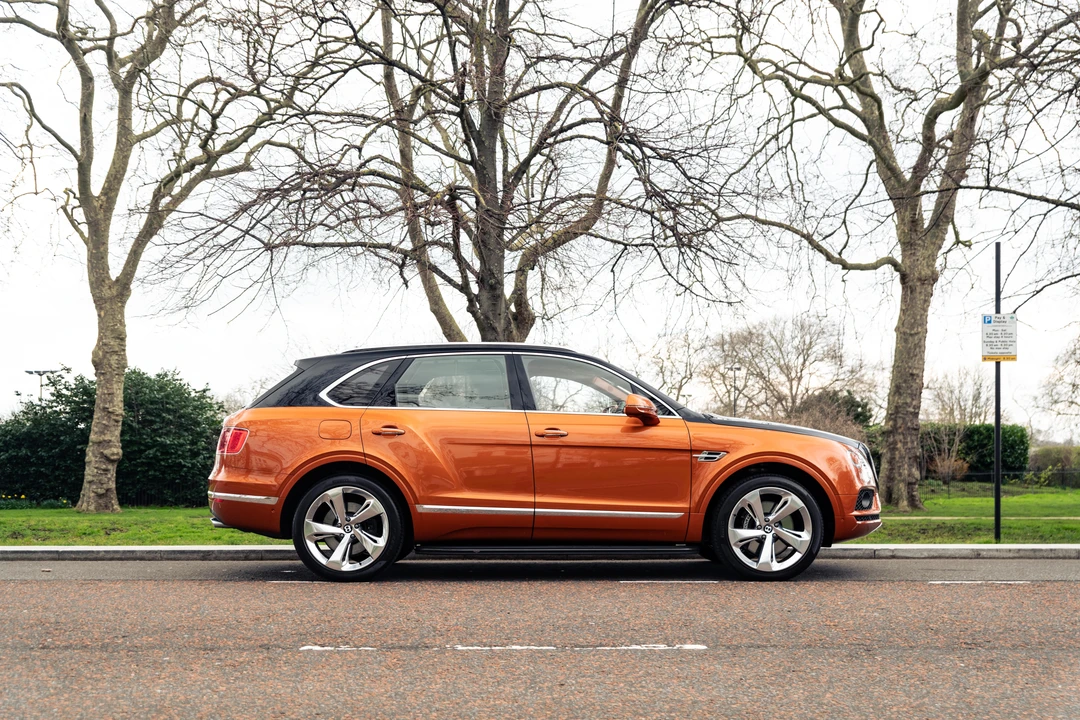2018 Bentley Bentayga - Image 7 of 31