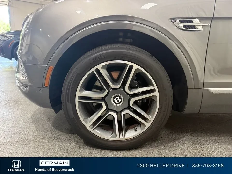2018 Bentley Bentayga - Image 10 of 20