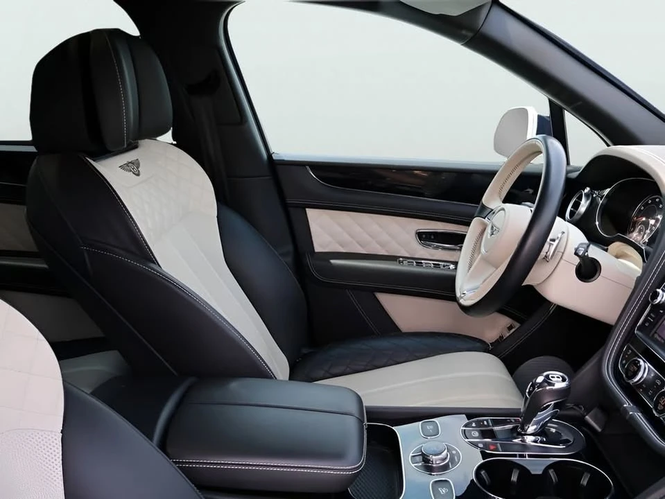 2018 Bentley Bentayga - Image 9 of 20