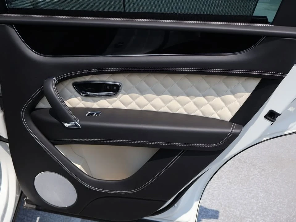 2018 Bentley Bentayga - Image 15 of 20