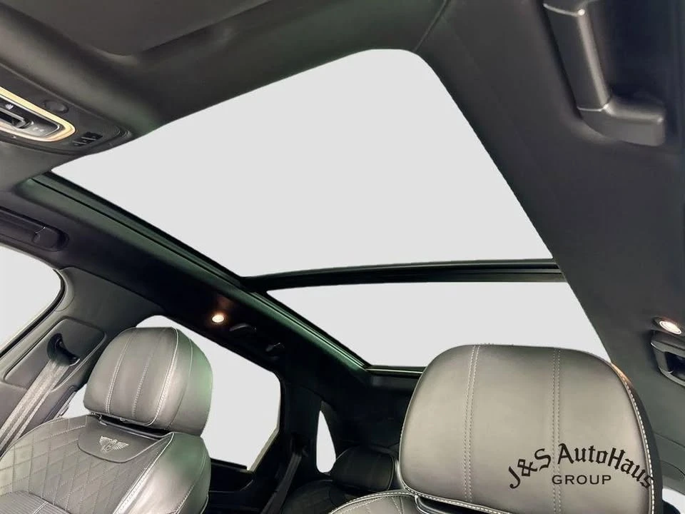 2018 Bentley Bentayga - Image 16 of 20