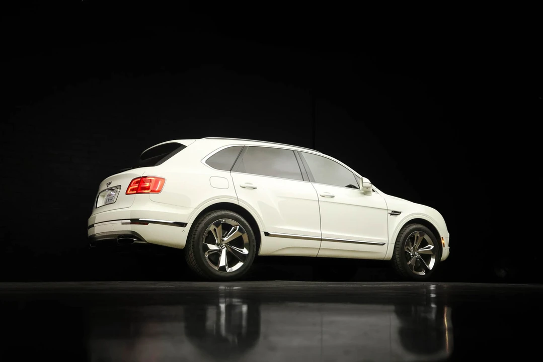 2018 Bentley Bentayga - Image 18 of 31