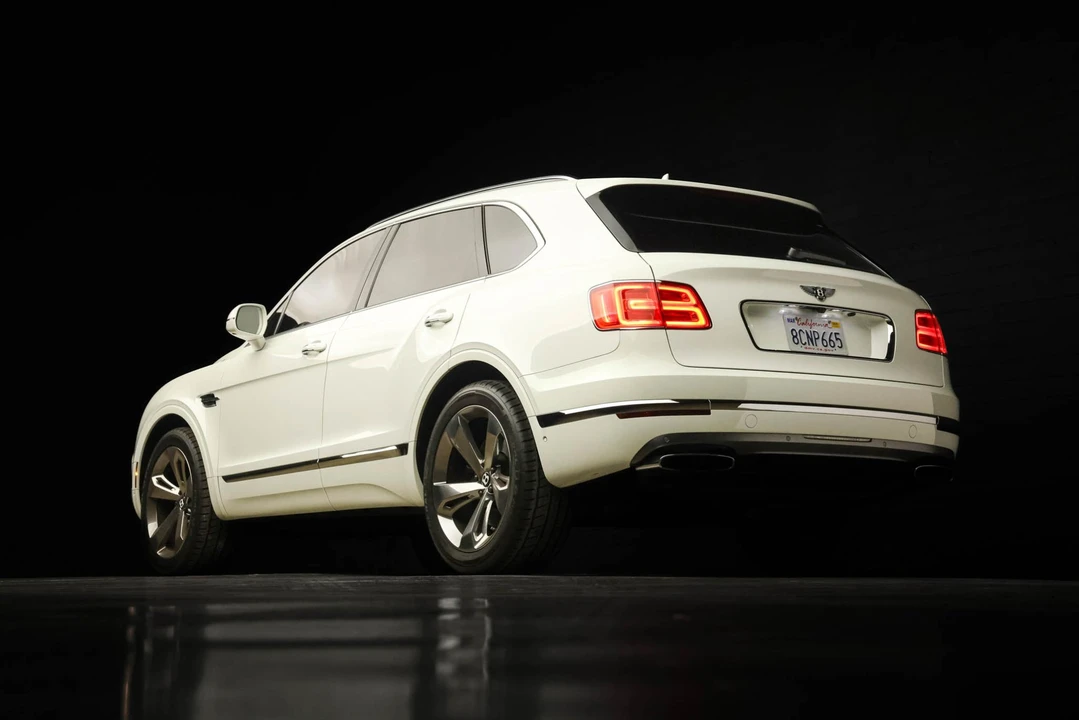 2018 Bentley Bentayga - Image 12 of 31