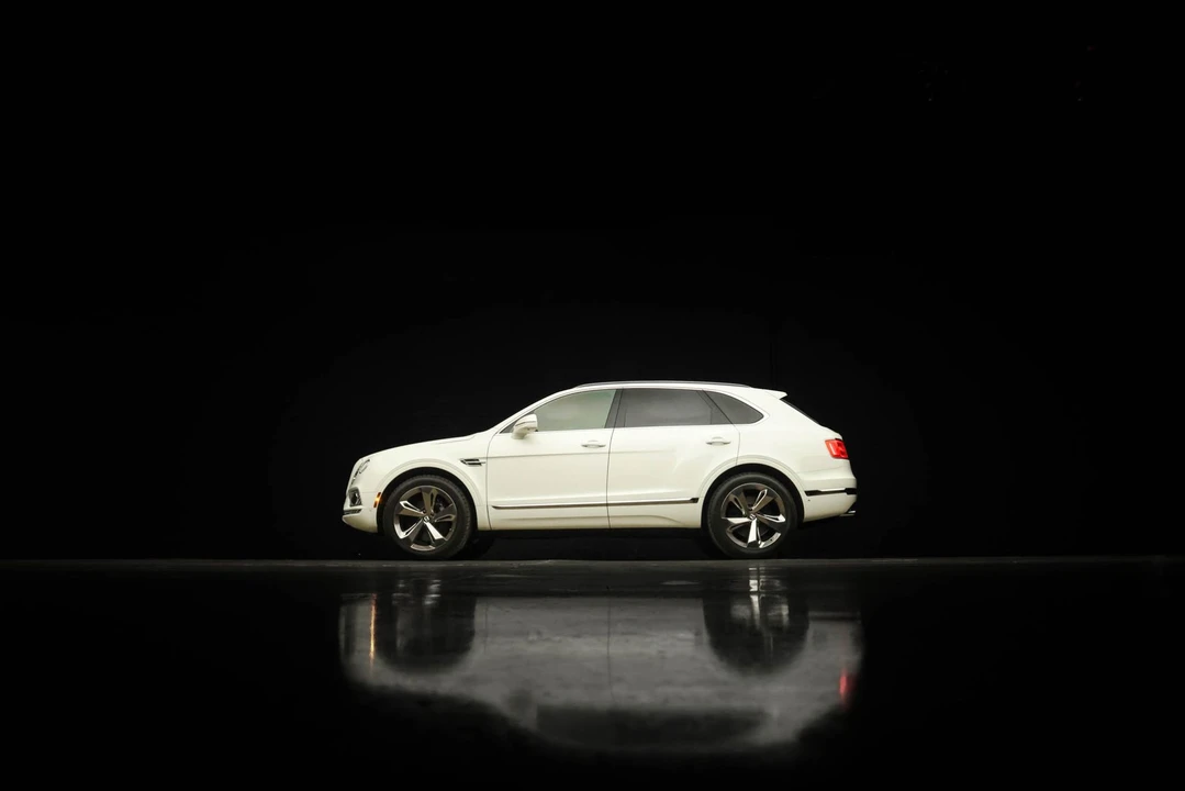 2018 Bentley Bentayga - Image 8 of 31