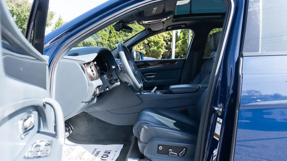 2018 Bentley Bentayga - Image 11 of 20