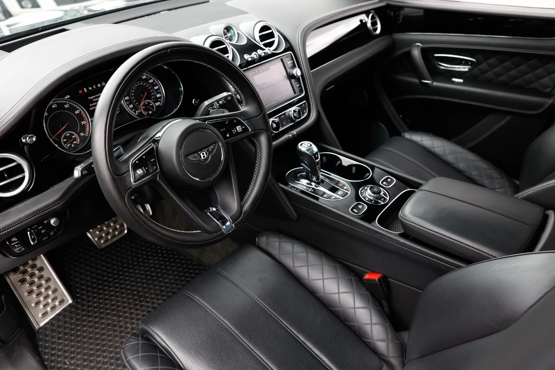 2018 Bentley Bentayga - Image 6 of 12