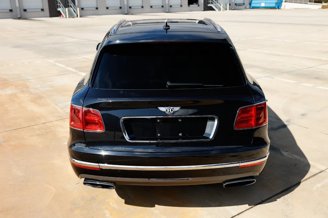 2018 Bentley Bentayga - Image 11 of 12