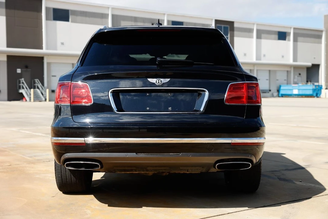 2018 Bentley Bentayga - Image 9 of 21