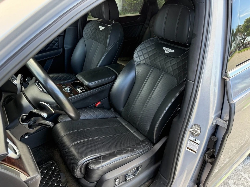 2018 Bentley Bentayga - Image 17 of 24