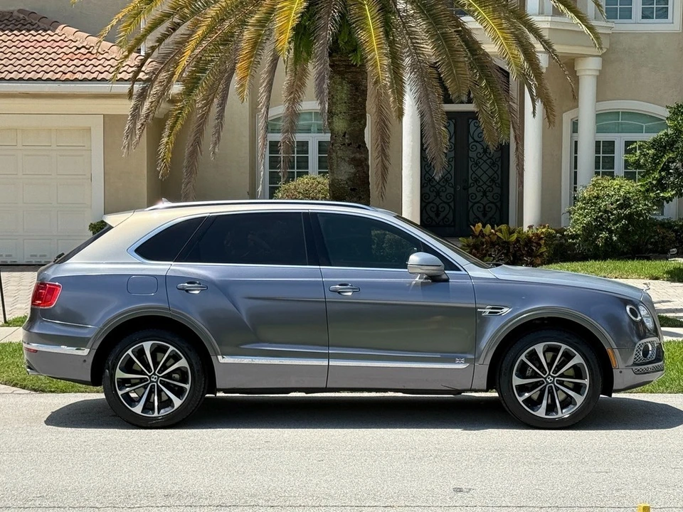 2018 Bentley Bentayga - Image 2 of 24