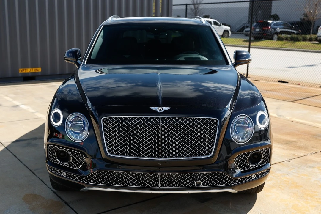 2018 Bentley Bentayga - Image 19 of 21