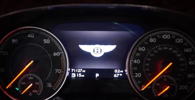 2018 Bentley Bentayga - Image 17 of 24