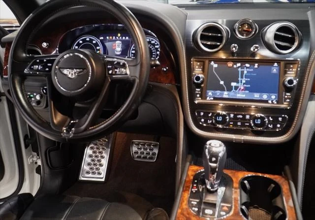 2018 Bentley Bentayga - Image 18 of 24