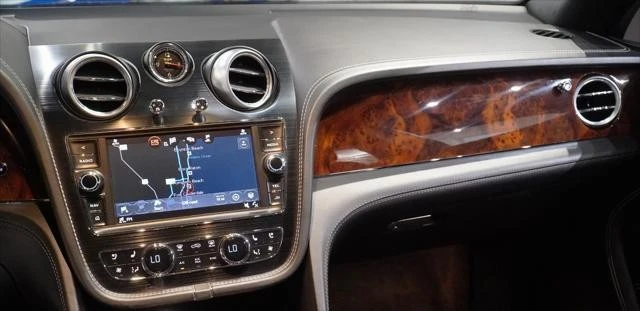 2018 Bentley Bentayga - Image 21 of 24
