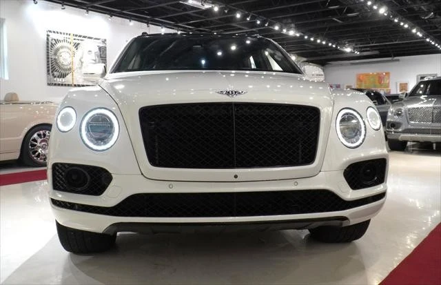 2018 Bentley Bentayga - Image 2 of 24
