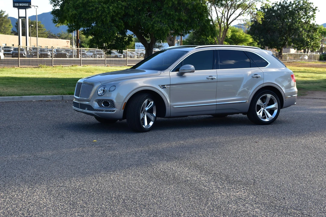 2018 Bentley Bentayga - Image 8 of 31