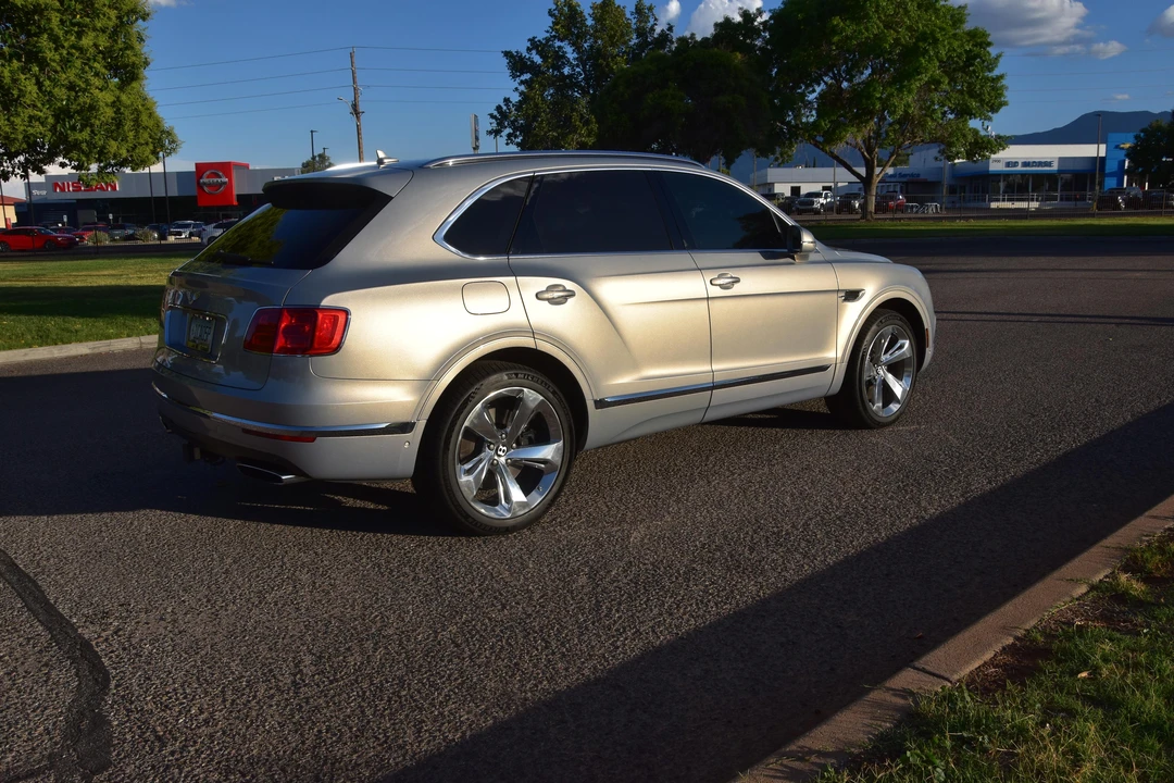 2018 Bentley Bentayga - Image 10 of 31