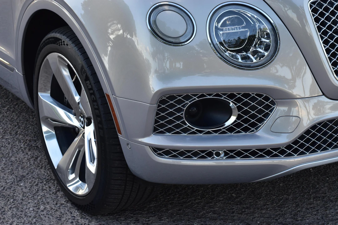 2018 Bentley Bentayga - Image 12 of 31