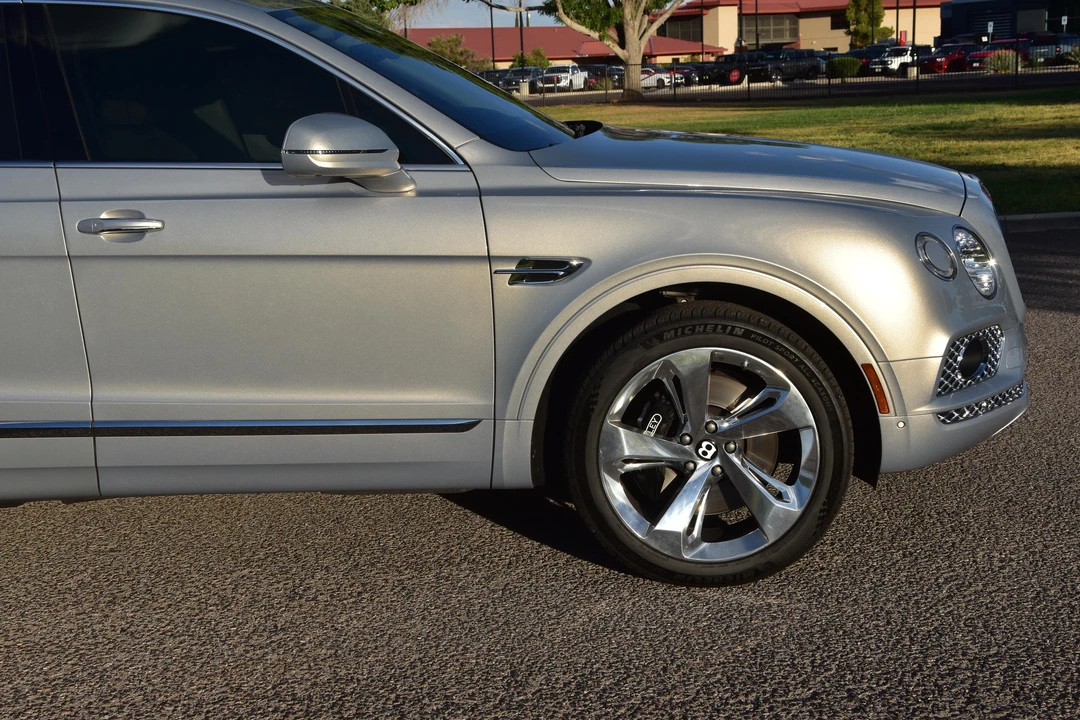 2018 Bentley Bentayga - Image 19 of 31