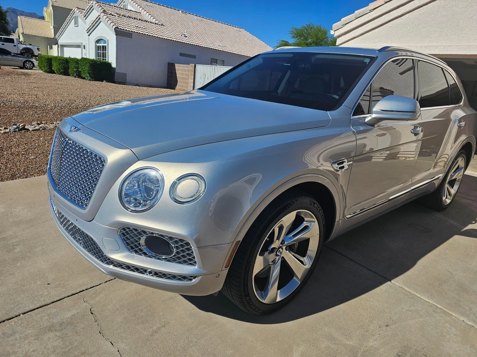 2018 Bentley Bentayga - Image 14 of 31