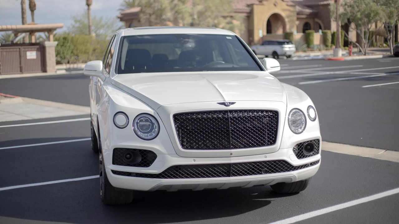 2018 Bentley Bentayga - Image 15 of 31