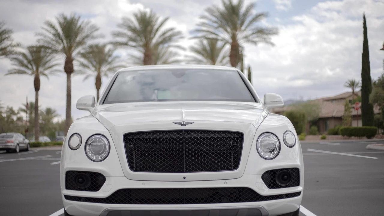 2018 Bentley Bentayga - Image 16 of 31