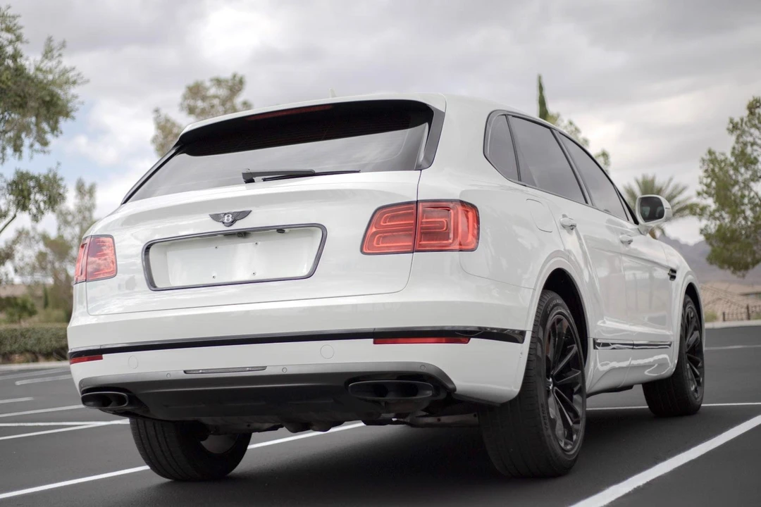 2018 Bentley Bentayga - Image 10 of 31