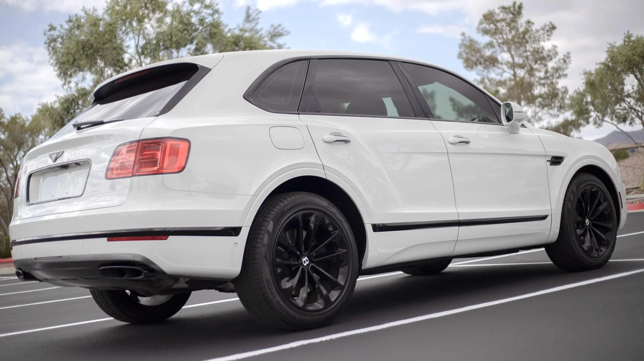 2018 Bentley Bentayga - Image 11 of 31